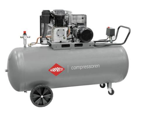 Kompressor 270L, 400V, 3000W, tootlikkus 269,5l/mi imemisvõime 539 l/min