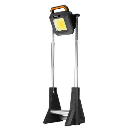 Telescopic floodlight 3000 lm