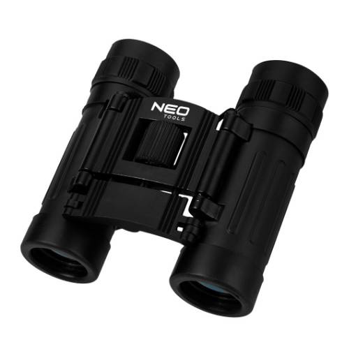 Small binoculars 8x21