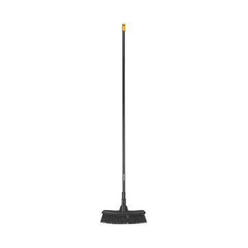 õuehari Solid M 38 cm Fiskars